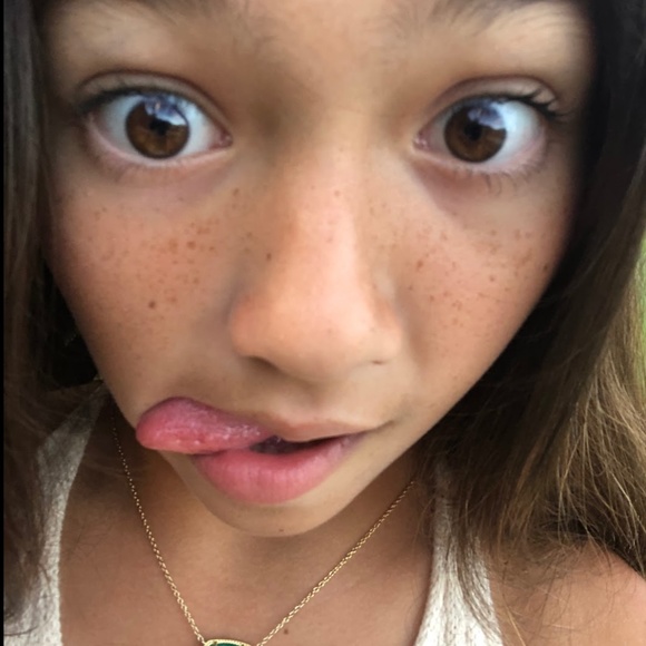 Meet your Posher, Evelyn - Picture 1 of 1